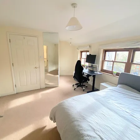 Cozy Double Room Next To Putney Bridge And High Street London Exterior foto